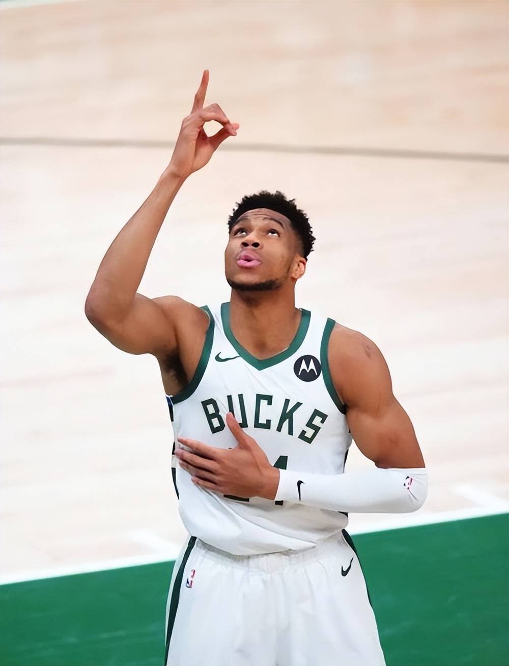 首杀参与率 首杀参与率