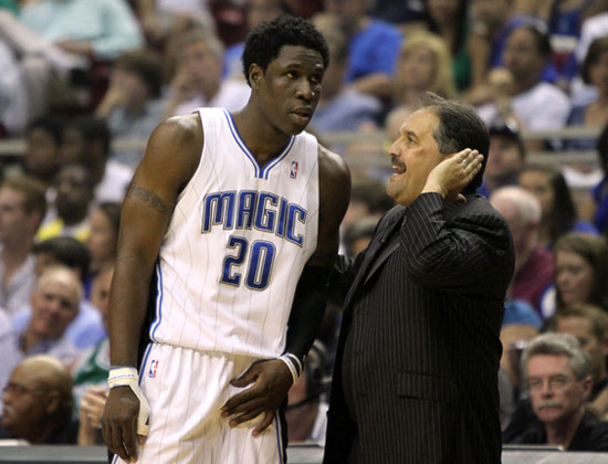 频繁制造错 频繁制造错