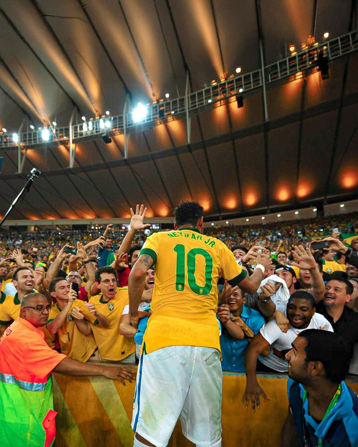 不请自来 不请自来